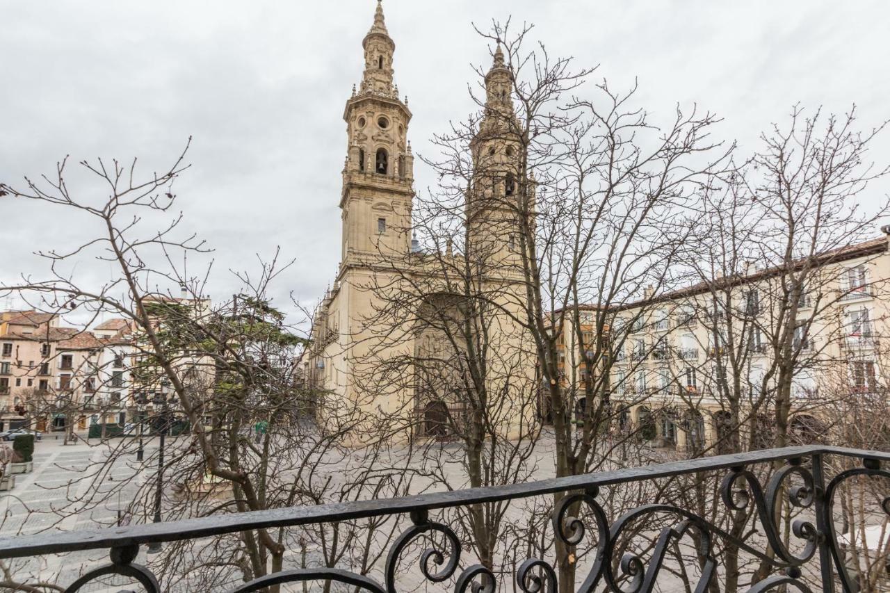 Apto Con Vistas A La Catedral Y Aire Acondicionado Apartment Logrono Exterior photo